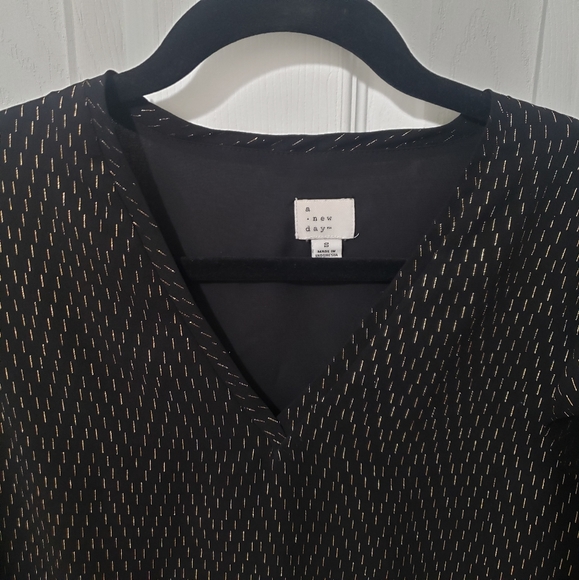 A New Day~Sparkle Blouse - Picture 4 of 6
